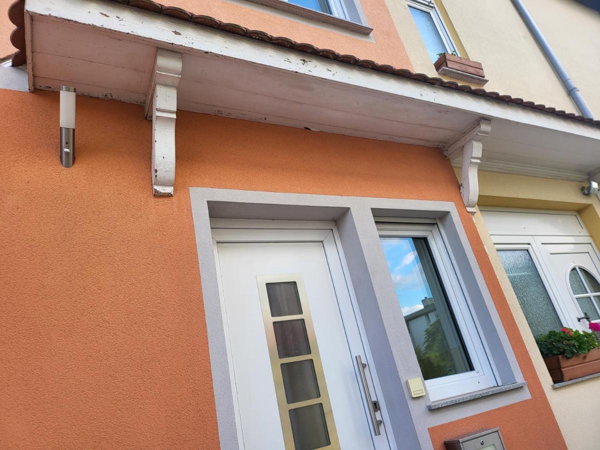 Modernes Behagliches Haus Mit Kamin, Terrasse Und Garten Magdeburgo Exterior foto